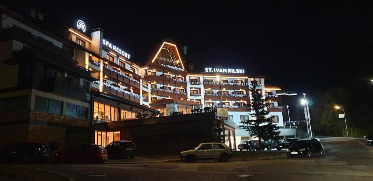 Free Spa В Св. Иван Рилски - Сладък Дом Сред Лукс Bansko Exterior foto